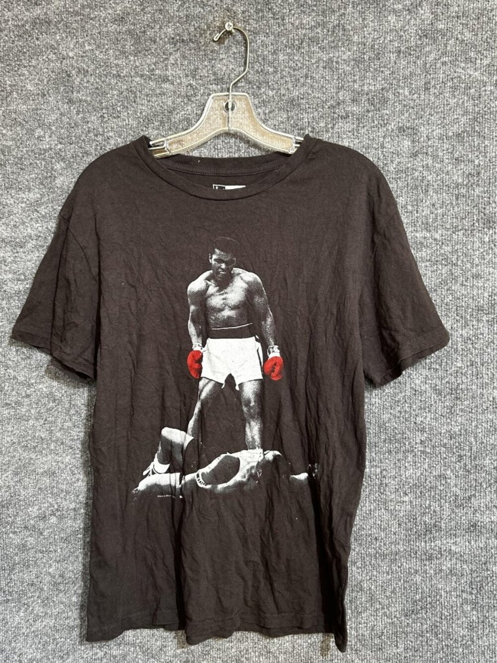Muhammad Ali Shirt Mens Medium Black Boxing Knockout Graphic Tee Tagless Red